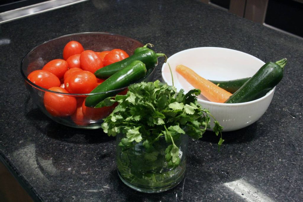 Improving Gut Health Through Diet: 7 Proven Ways to Avoid Painful Digestive Mistakes